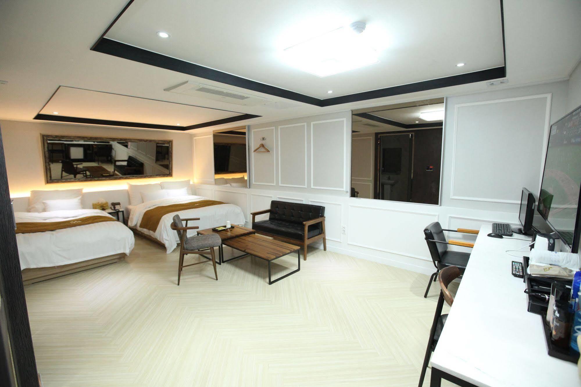 Hotel 500Th Mokpo Extérieur photo