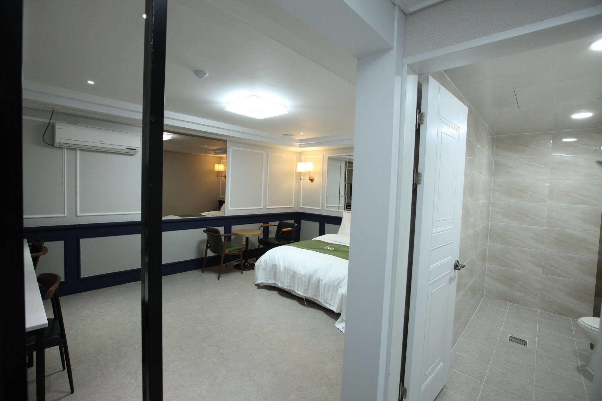 Hotel 500Th Mokpo Extérieur photo